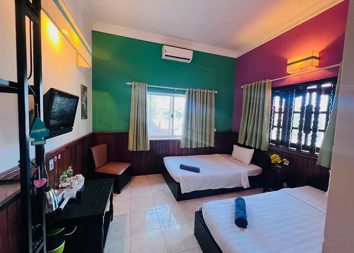 Hotel Leaf Boutique Sr 3*